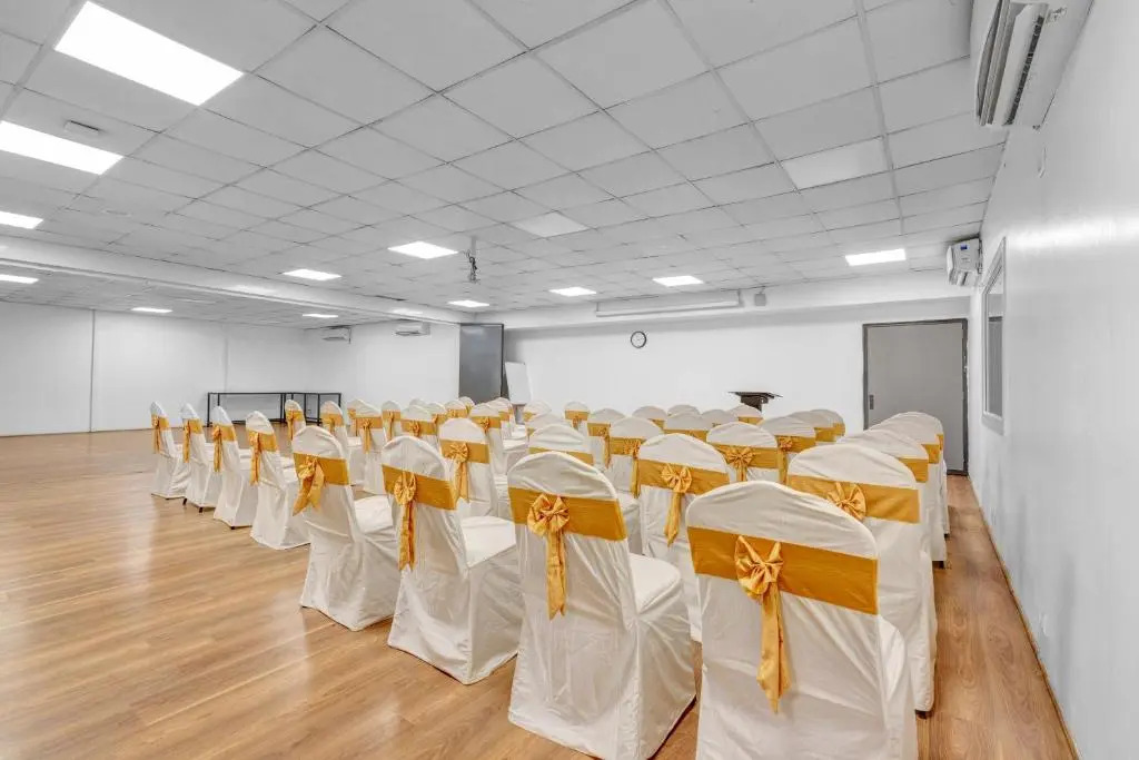 UPAR Hotels Indiranagar