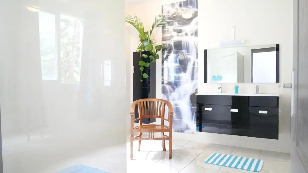 House With 4 Bedrooms in Piton Saint-leu, With Pool Access, Enclosed G
