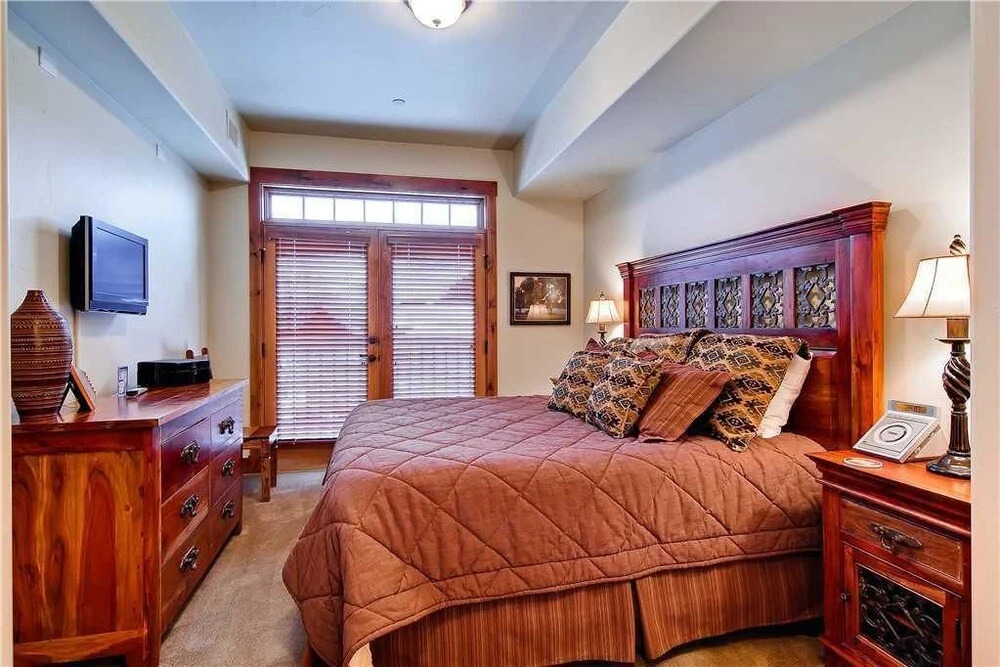 5103 Emerald Lodge, Trappeur's Crossing Apartment 4