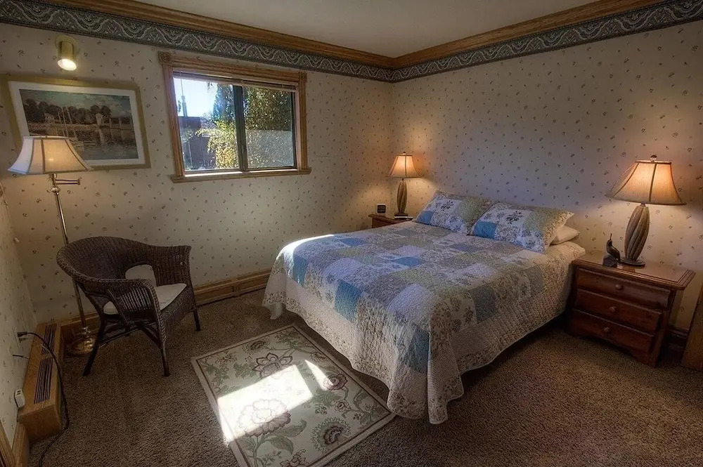 Tkh1226 - Emerald Lodge 6 Bedroom Home