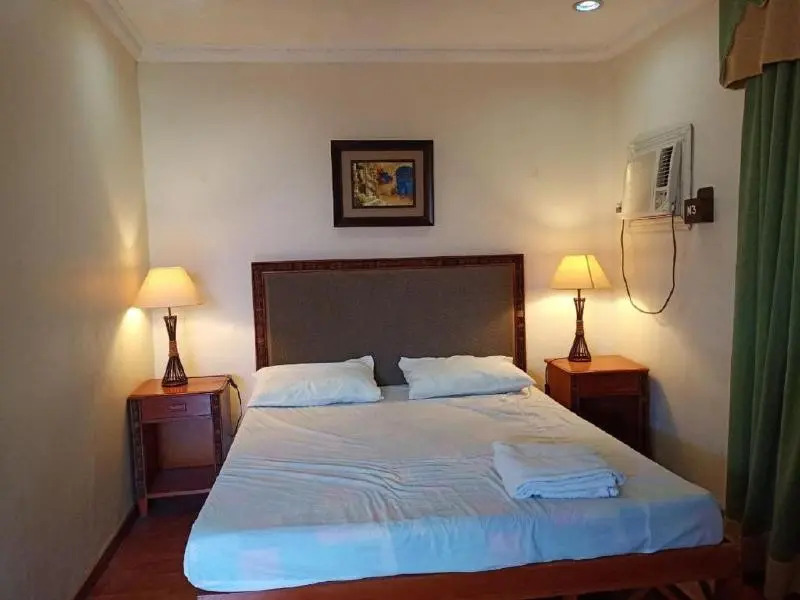 RedDoorz at Villa Asela A Garden Resort Cordova FORMER RedDoorz Near Gaisano Grand Cordova