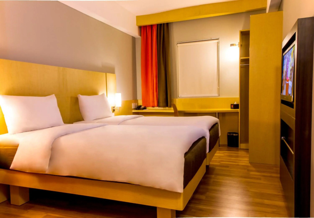 Ibis Padang