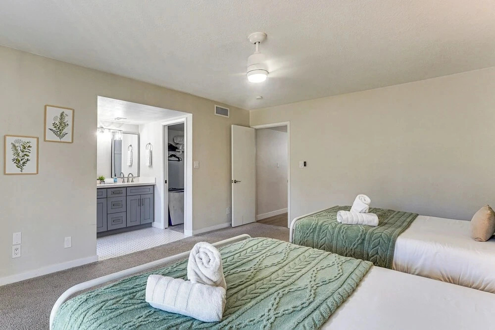Spacious Phoenix Oasis w/ Pool & Game Room
