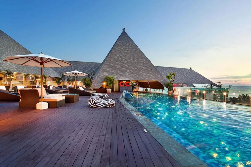 The Kuta Beach Heritage Hotel