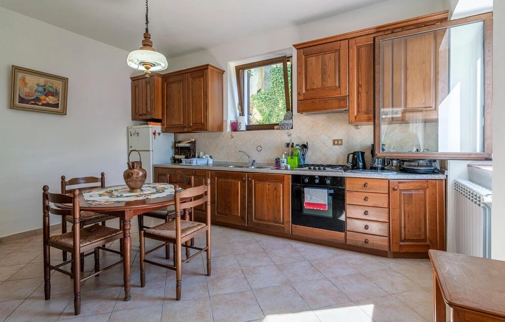 Stunning Home In Case Lori