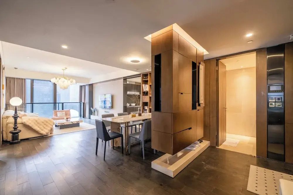 Zhome-Three Bedroom Luxury Suite2