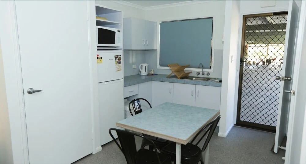 Beach n Reef Motel Self Contained Units