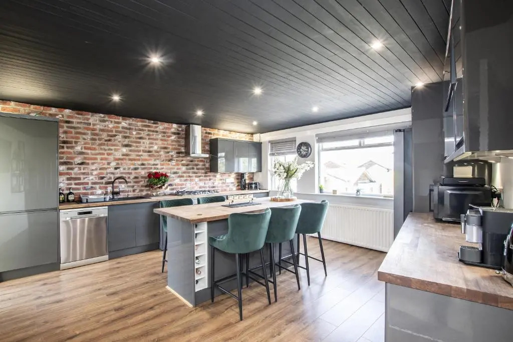 7 Argyle Terrace