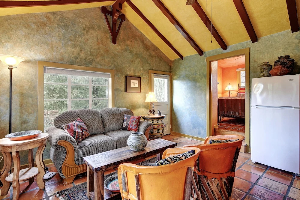 1711 Evergreen Avenue Cabin by RedAwning