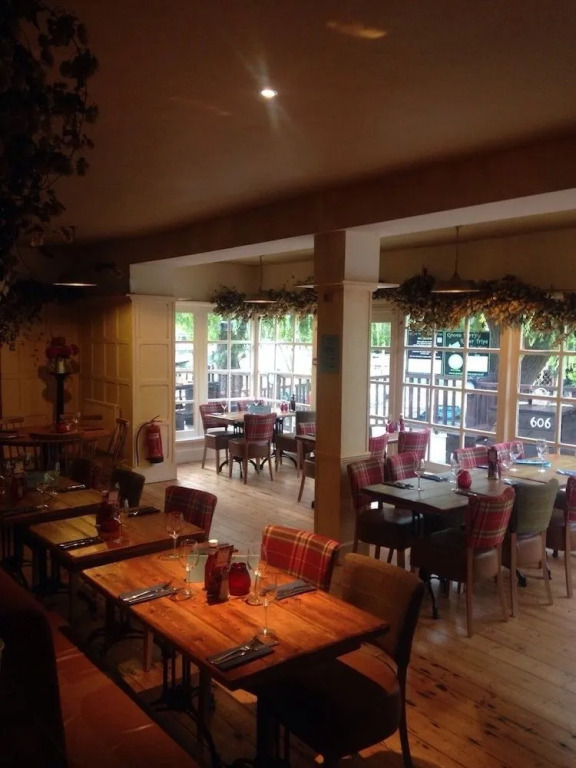 Grove Ferry Inn