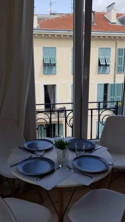 Nice Booking-Medecin Notre Dame Lumineux