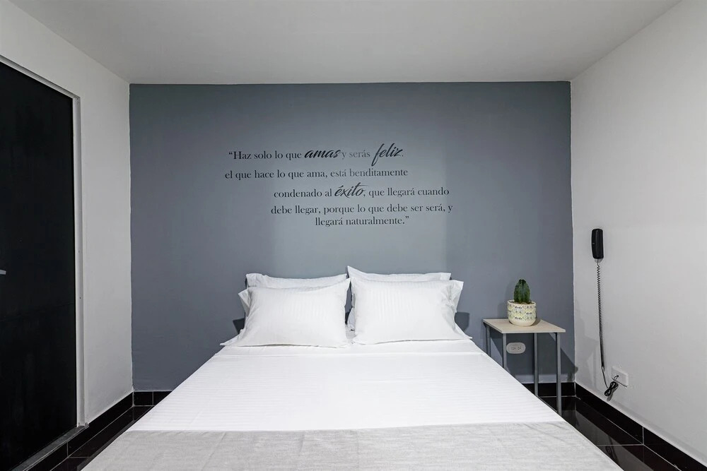 Alma Hotel