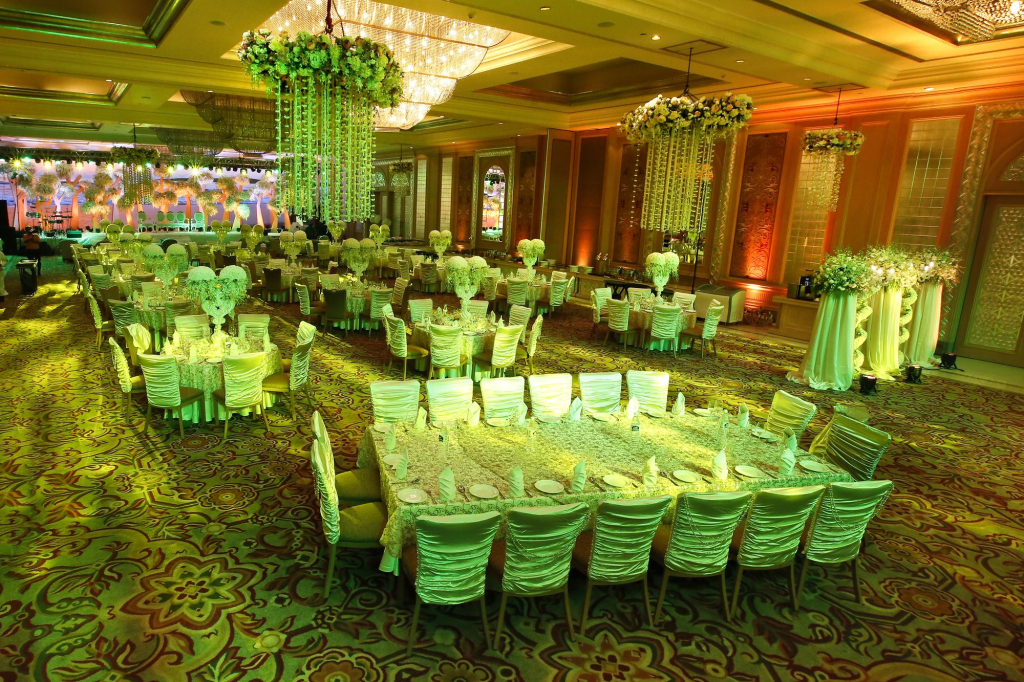 Seven Seas Hotel