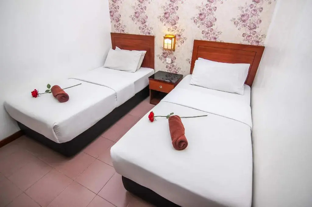 Rose Cottage Hotel Taman Daya
