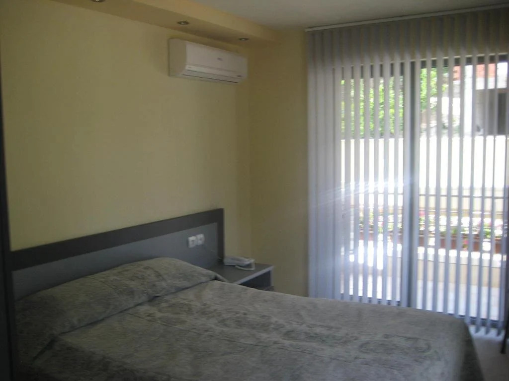 Hostel "Alex Family"