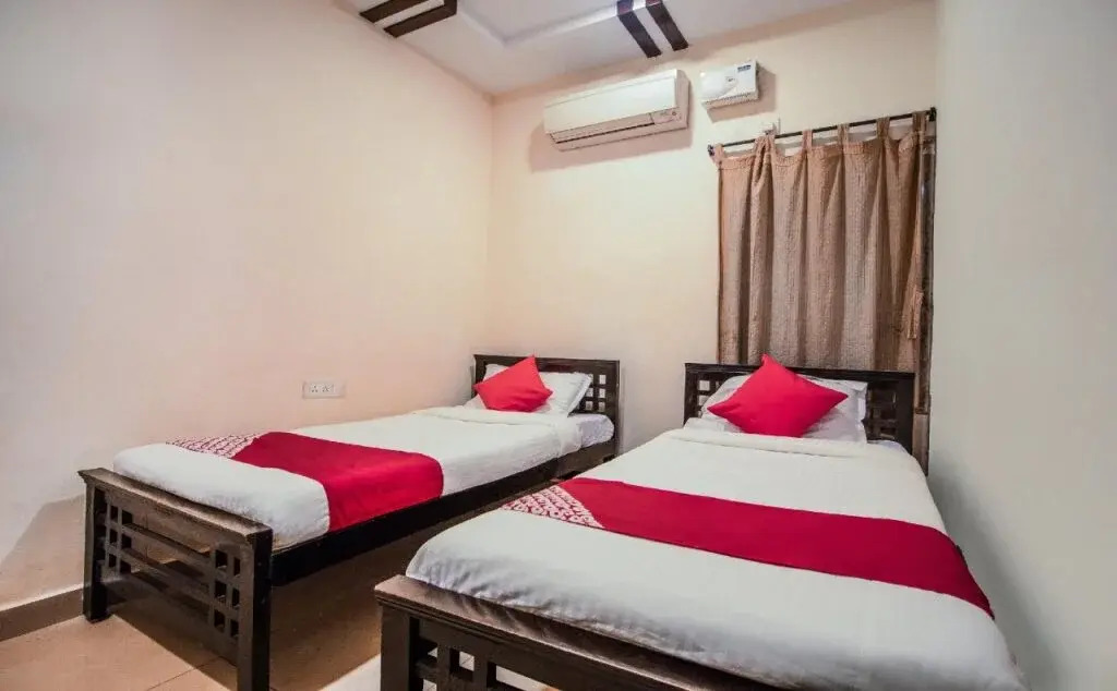 Hotel O Grand Brundavan