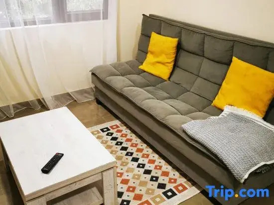 Solo apartments