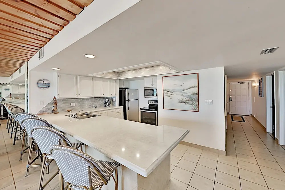 New Listing! Beachfront Bliss W/ Pools & Sauna 3 Bedroom Condo