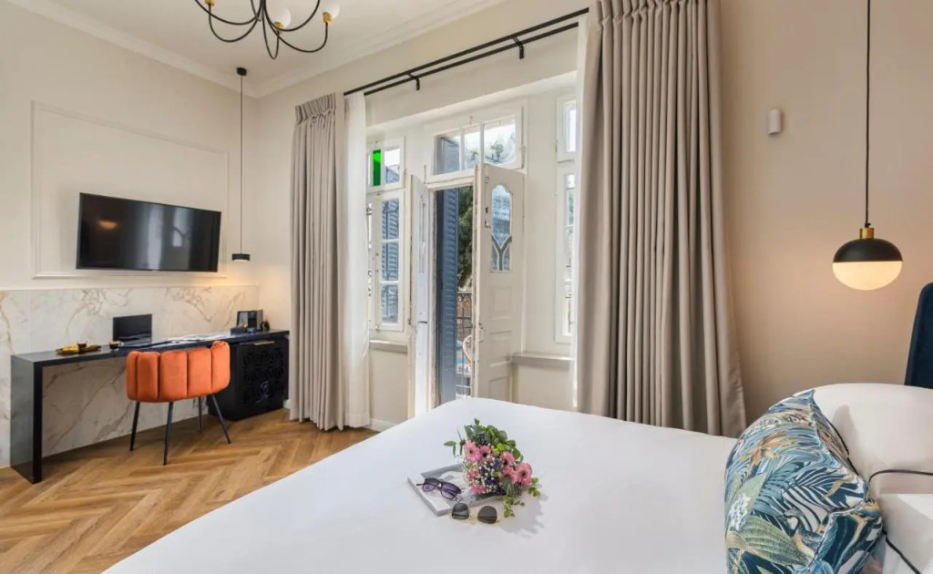 Villa Albi - Machne Yehuda Hotel