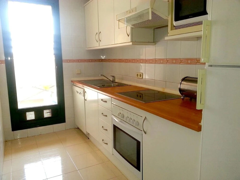 Apartment With 2 Bedrooms in Benalmádena, With Wonderful sea View, Poo