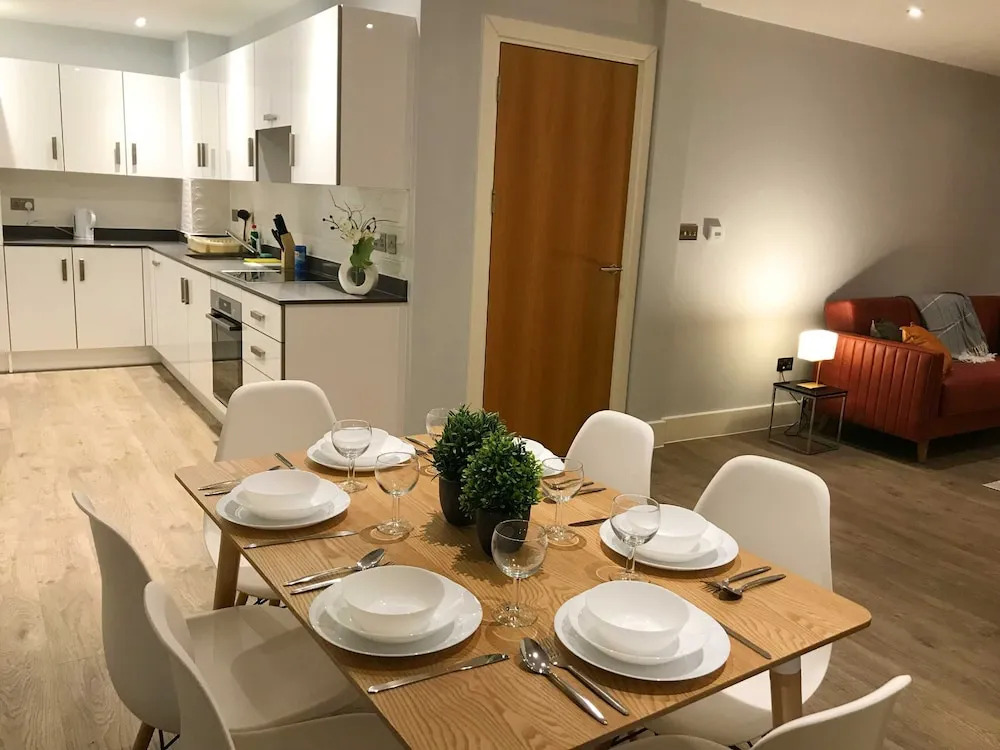 Elegant Plus Luxury Apartments