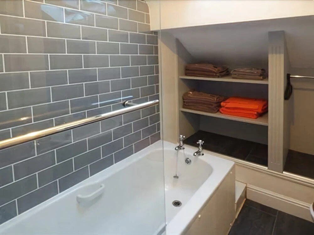 Pavilion Gardens Apartment