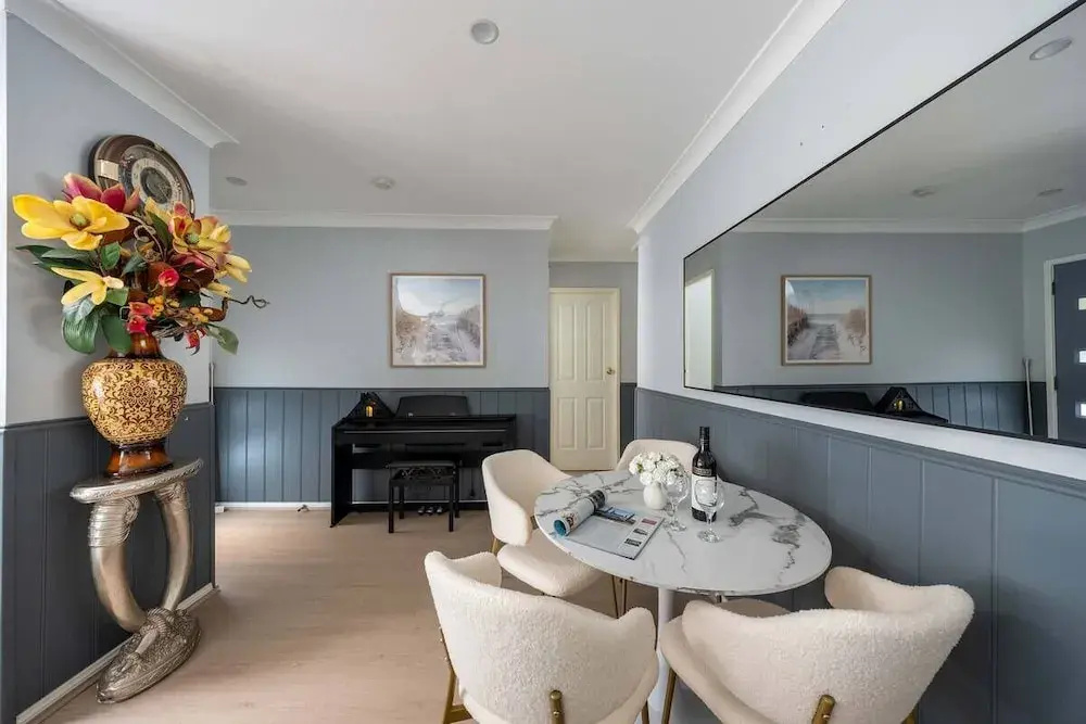 Peaceful 2BR Villa Shops & Parks Ingleburn
