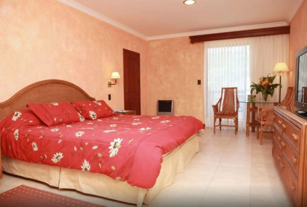 Hotel Los Parrales