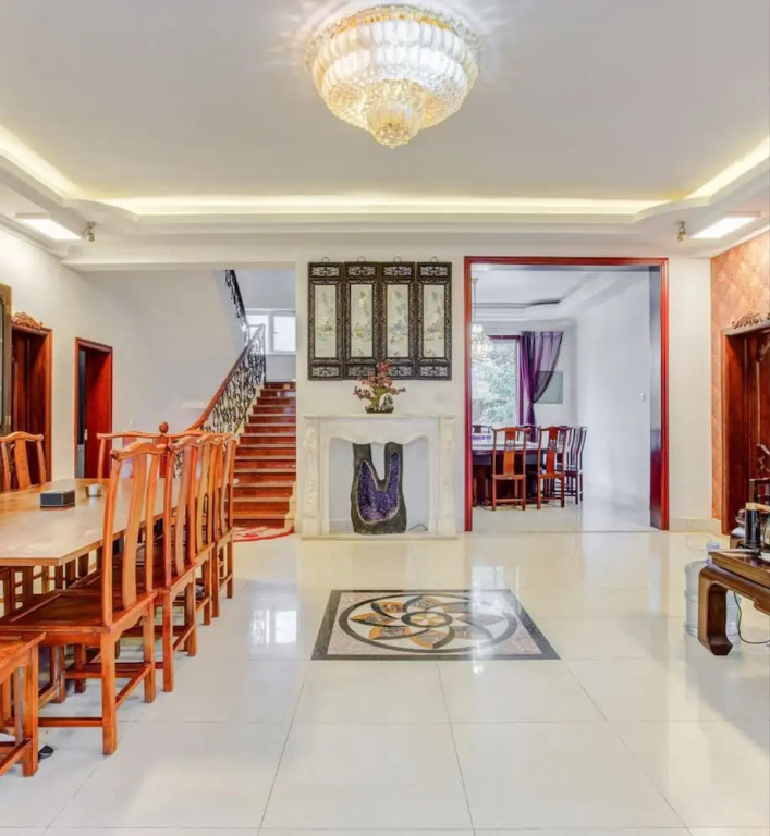 Barrow Villa