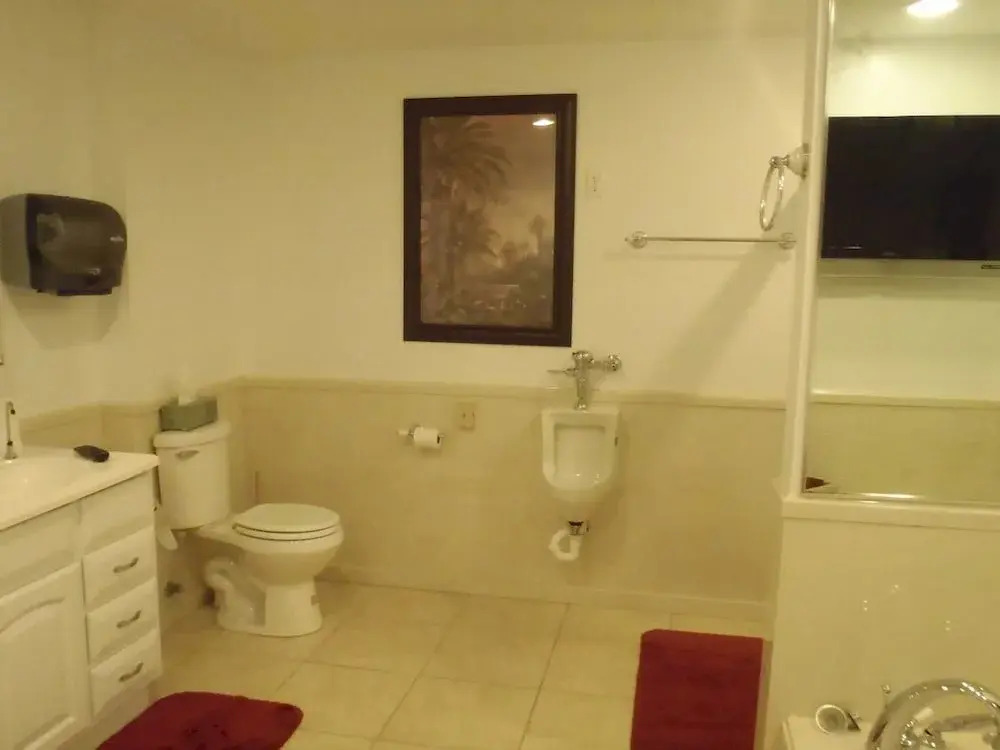 The Great Escape River House
