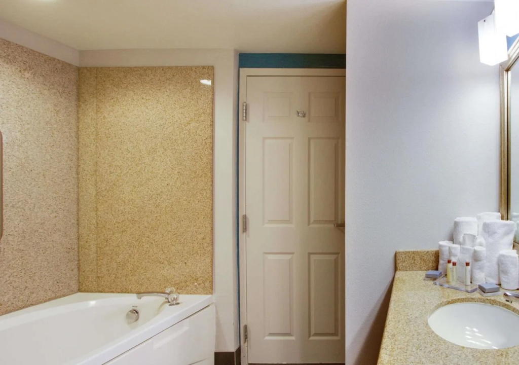 Fairfield Inn & Suites by Marriott Virginia Beach/Norfolk Airport