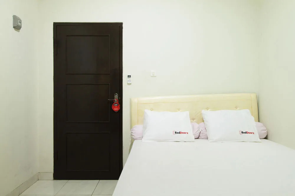 RedDoorz @ Pancoran