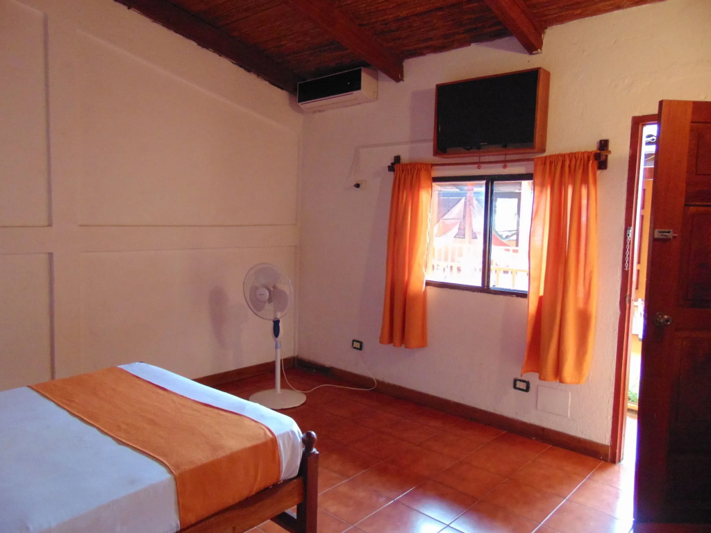 Hotel El Maltese - Lakefront