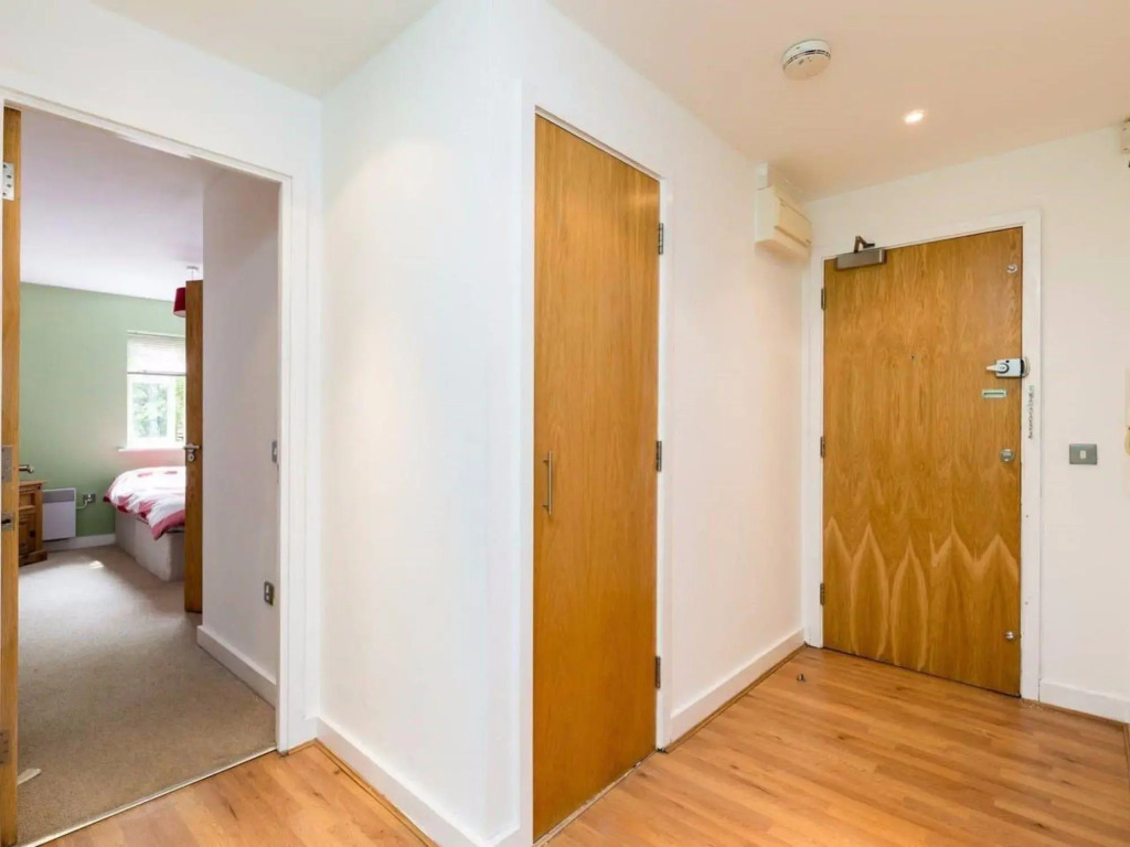 Carisbrook Court