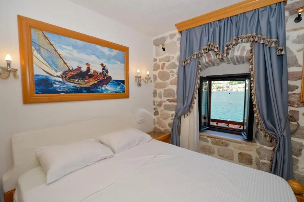 SEASIDE HOUSE KOTOR