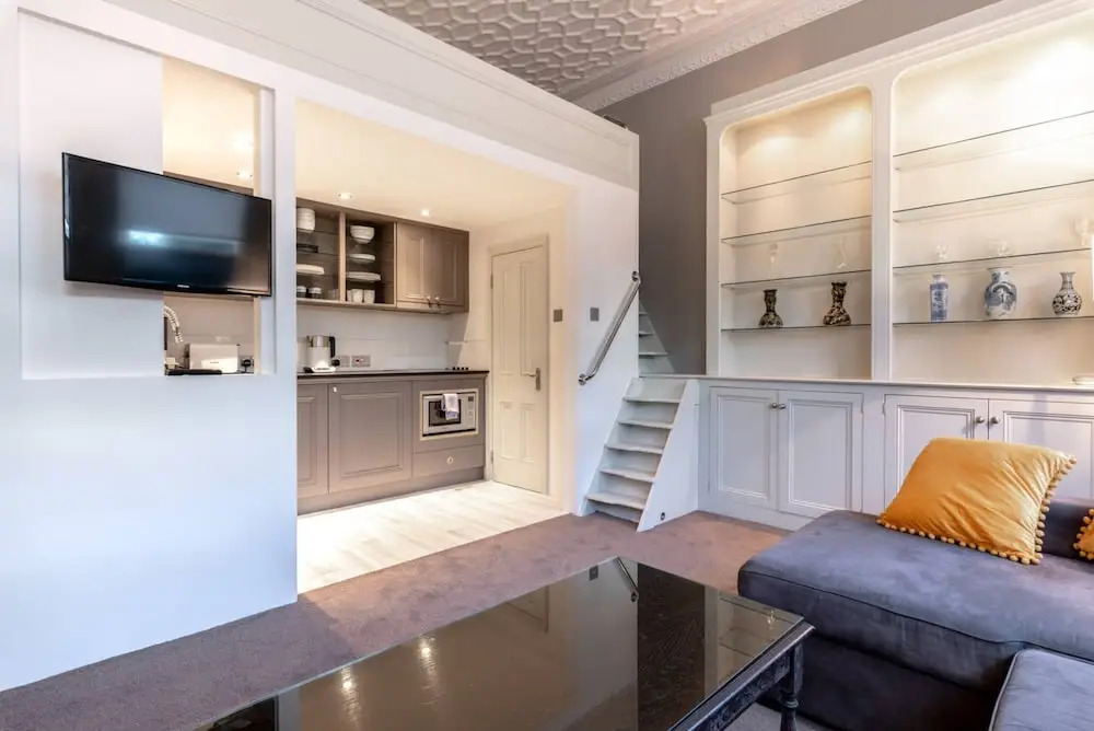 Luxury Private Studio Spacious Stylish Mezzanine