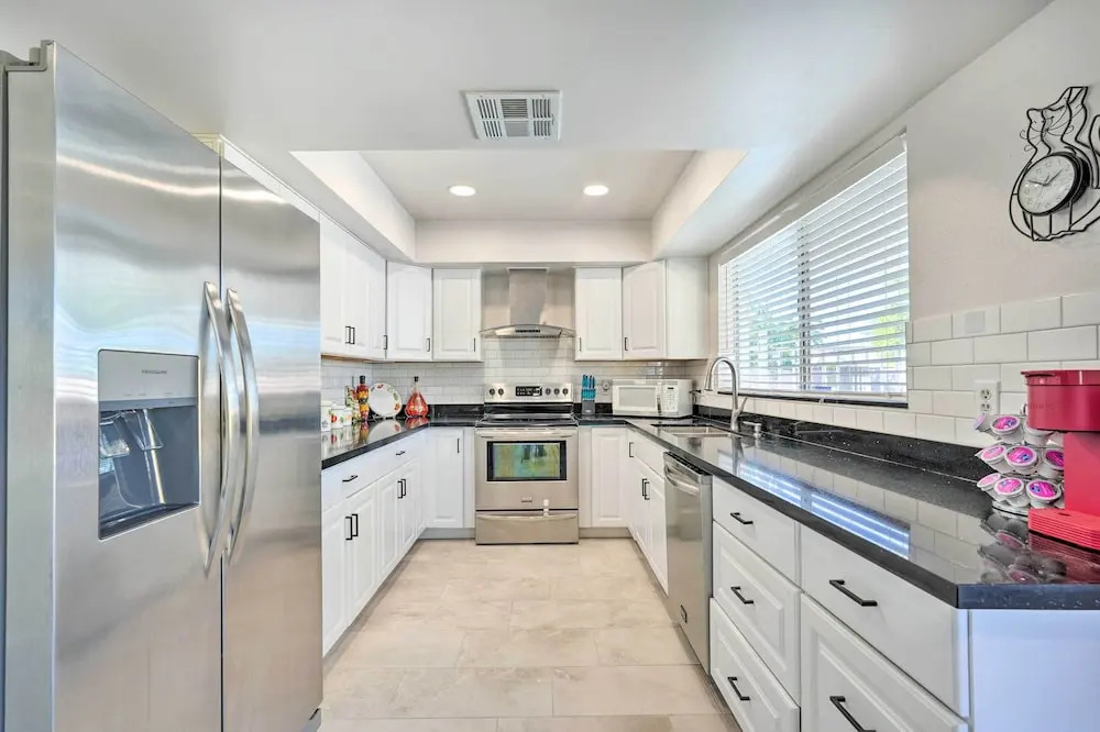 Families w/ Pets Welcome! Poolside Gem in Phoenix