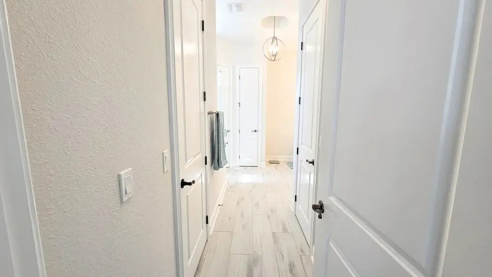 New Custom House! Private, Clean, Safe! Walk to the Beach!