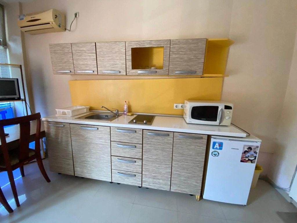 Violet Studio Apartment