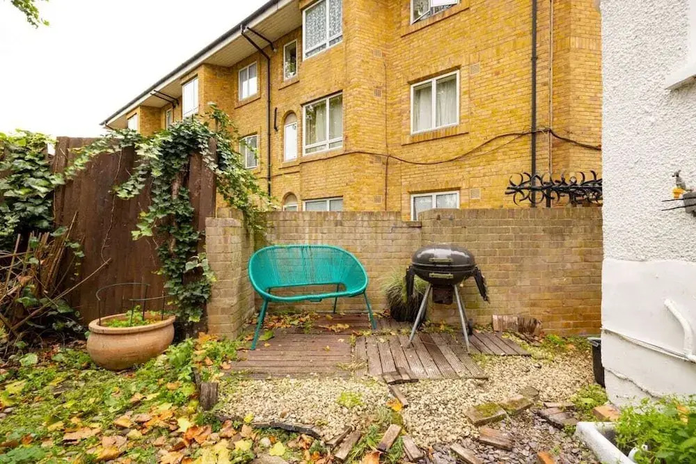 The Eltham Classic - Stunning 1bdr Flat With Garden