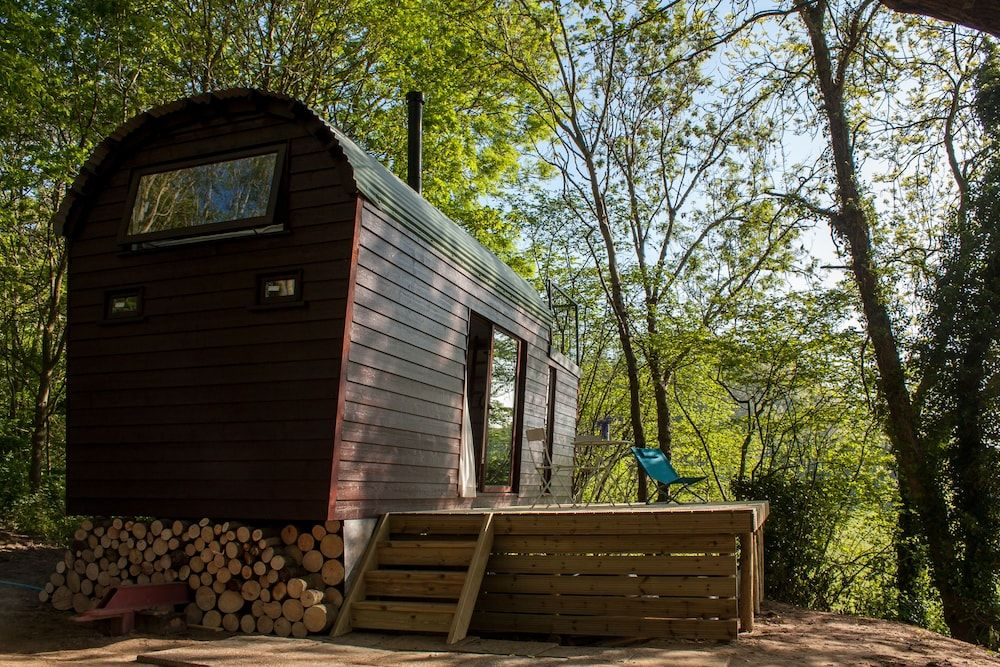 Extraordinary Huts Ltd