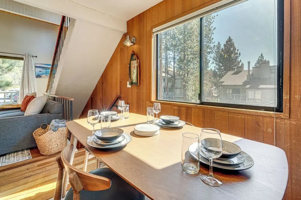 5 Mi to Northstar Skiing: 'bear Den' Home w/ Decks