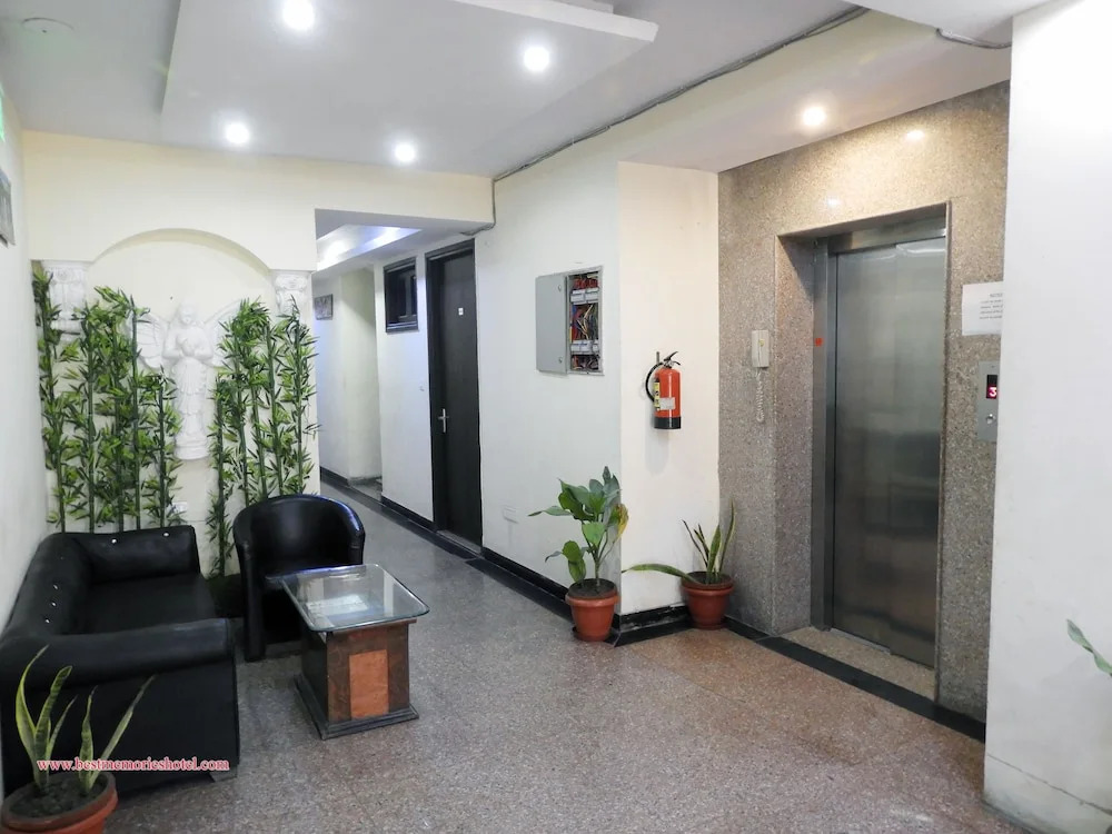 Jana Residency