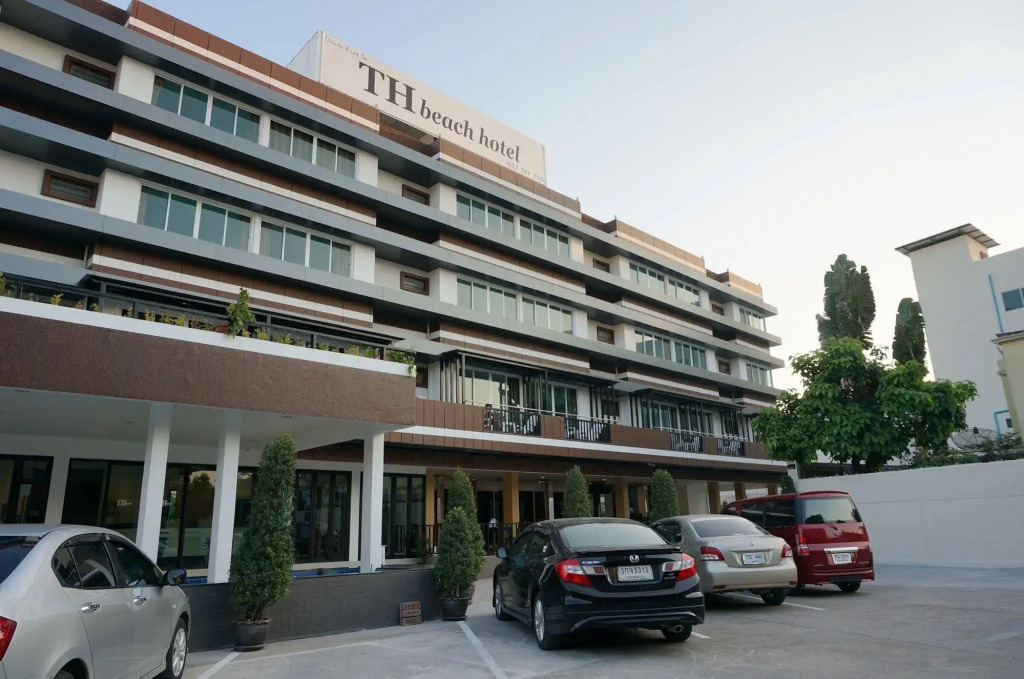 TH beach hotel