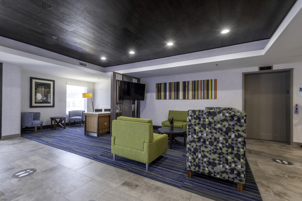 Holiday Inn Express Hotel & Suites Petersburg/Dinwiddie by IHG