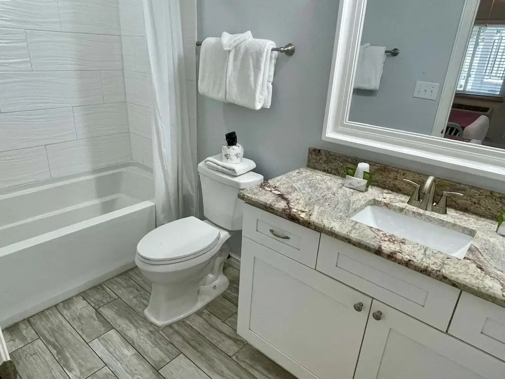 Beachgate Condo Suites And Hotel 218 1 Bedroom Condo