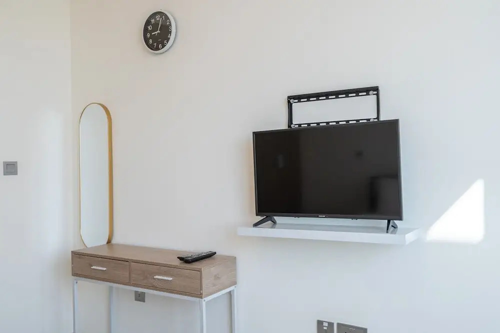 Wonderful Studio Apartment With Balcony at Farhad Azizi
