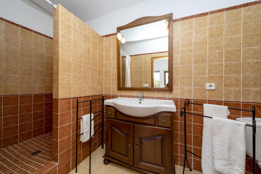 Villa Near Ibiza Town-San Antonio Sleeps 14