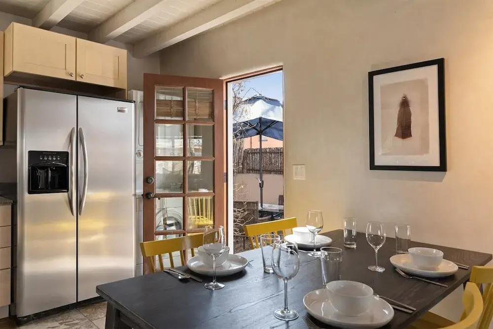 Reposado - Kiva Fireplace, Walk Everywhere, Adorable Patio