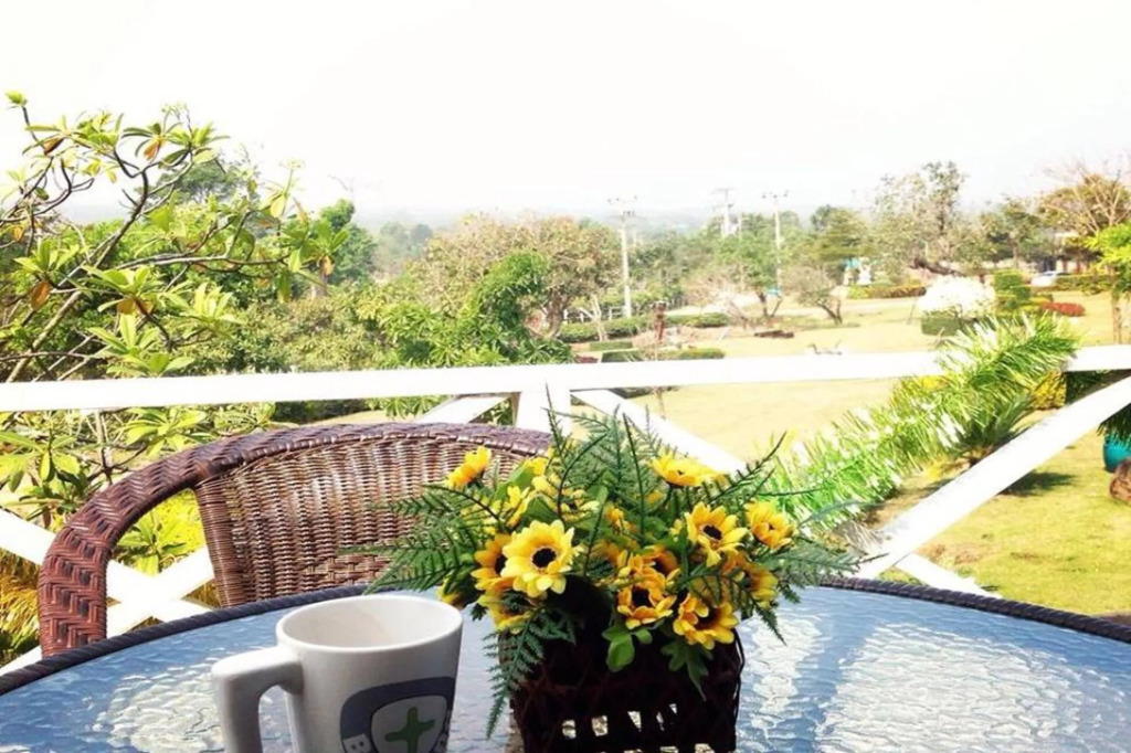 Keawanongburi Resort